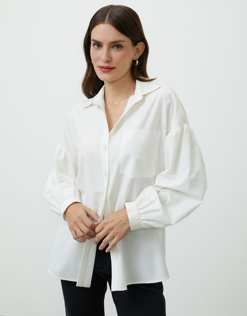 Voluminous wide-sleeve shirt