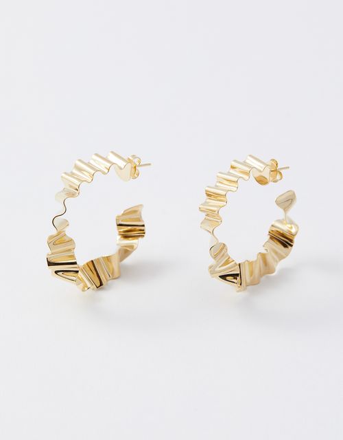 Pleated metal hoop earring