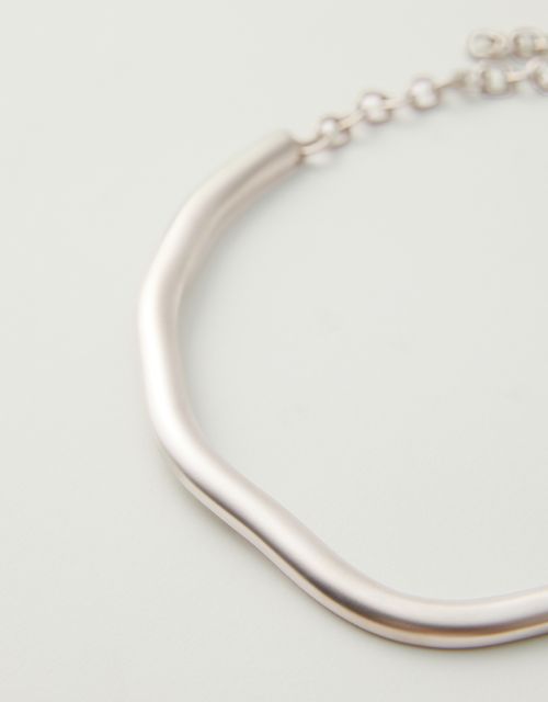 Silver organic curves chocker necklace