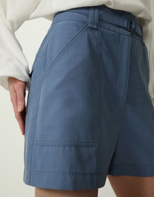 Tailored shorts with belt