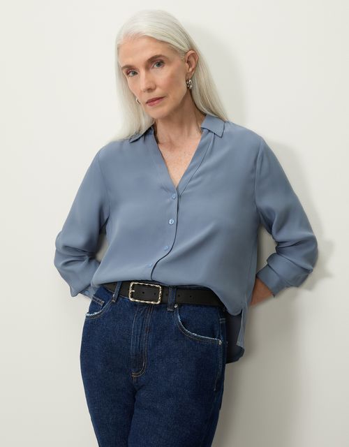 V-neck straight shirt