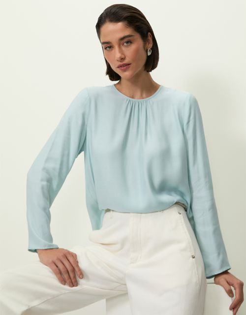 Straight blouse with gathered neckline