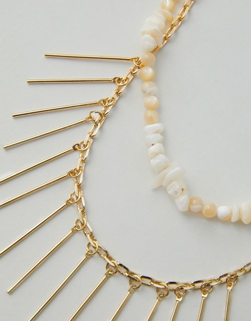 Set of mother-of-pearl necklaces