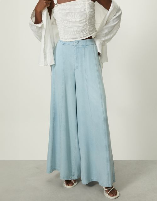 Flowy palazzo pants with creases