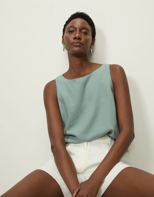 Sleeveles straight blouse