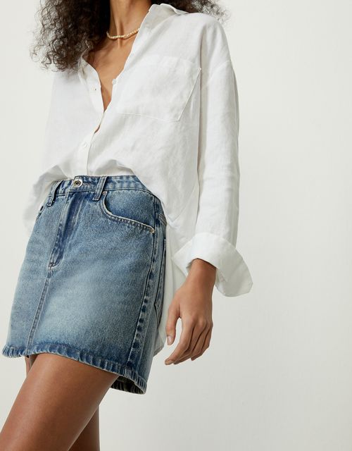 Five pockets denim skirt