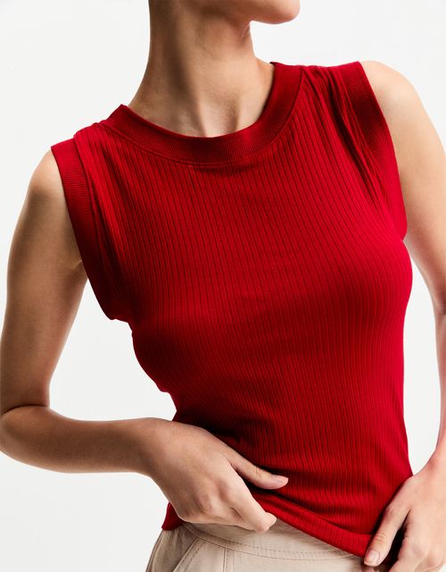 Straight ribbed knit tank top