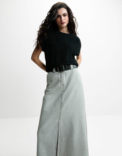 Lightweight knit blouse