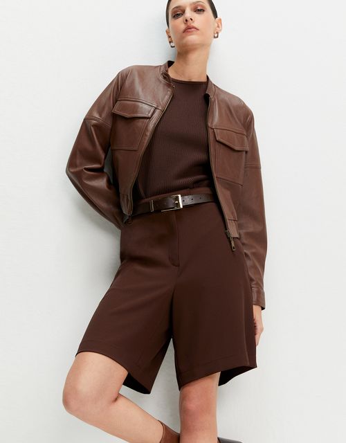 Tailored bermuda with pocket