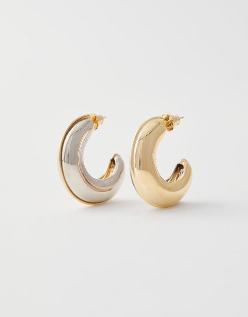 Hoop metal earrings
