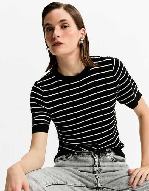 Basic black striped knit t-shirt