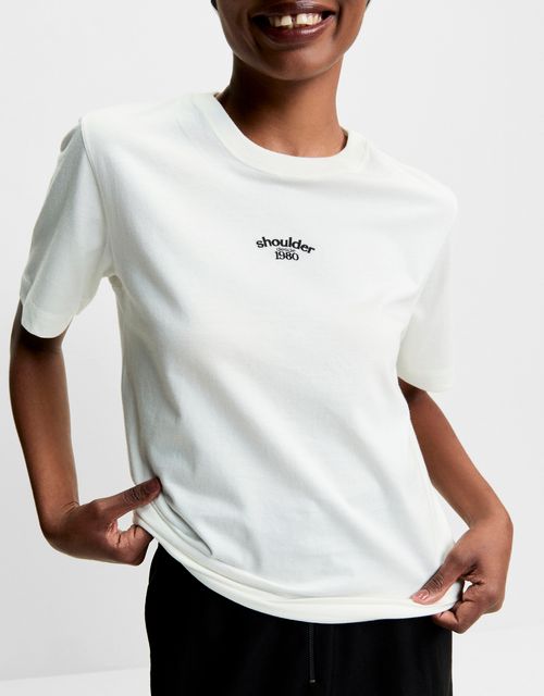 Embroidered shoulder t-shirt