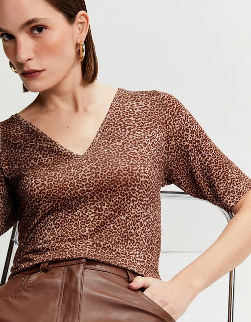 Khaki leopard t-shirt
