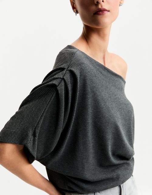 Pleated-shoulder-textured-blouse