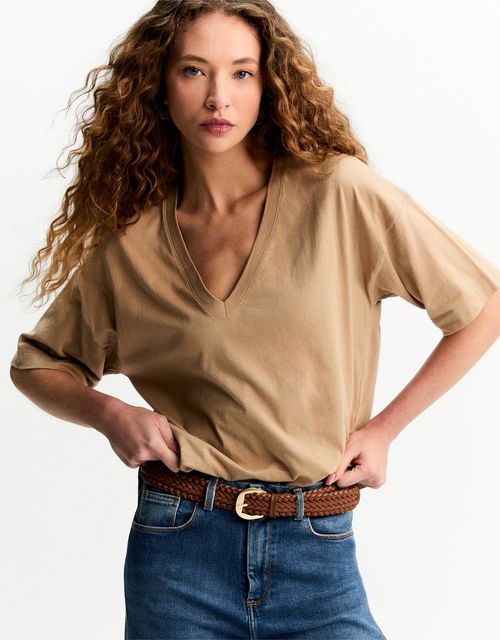 Boxy v-neck t-shirt