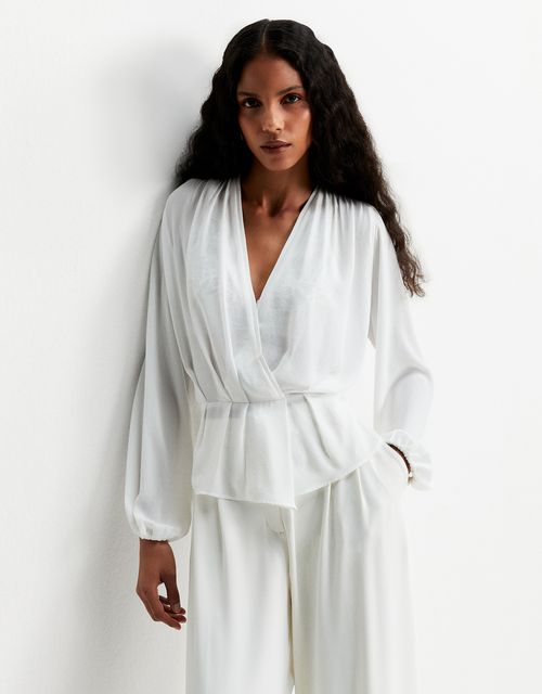 Ruffled wide blouse