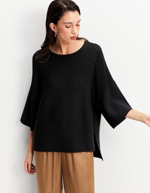 Wide knit blouse