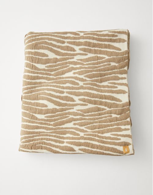 Zebra jacquard knitted scarf