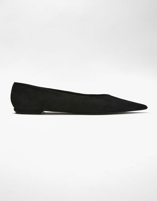 Black pointed toe pumps