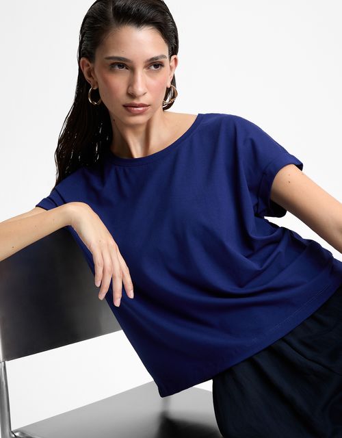 Topstitched sleeve t-shirt