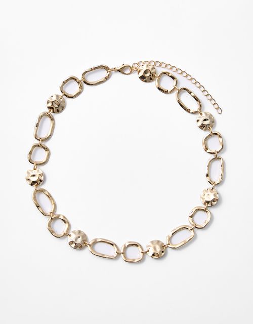 Short hammered link necklace