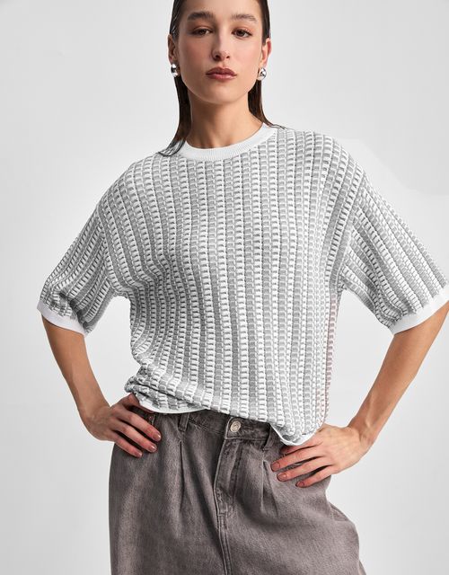 Two-tone texture knit blouse