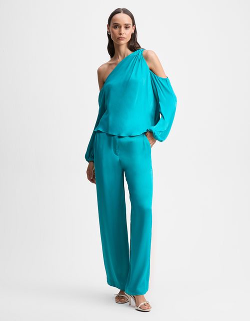 Tailored pants with overlapping waistband