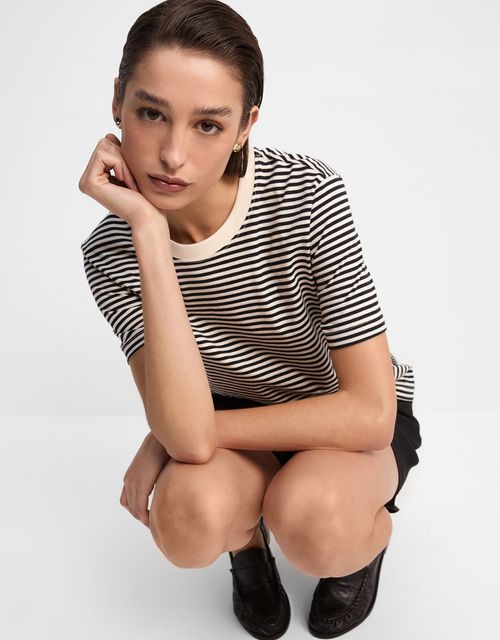 Striped short sleeve black t-shirt