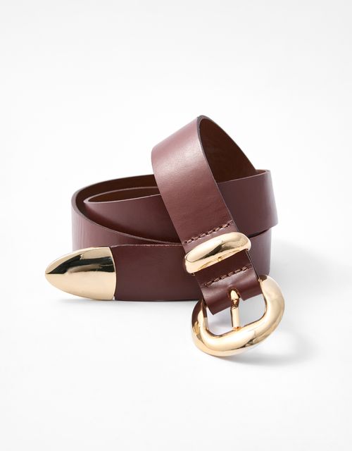 Cognac belt with curved buckle