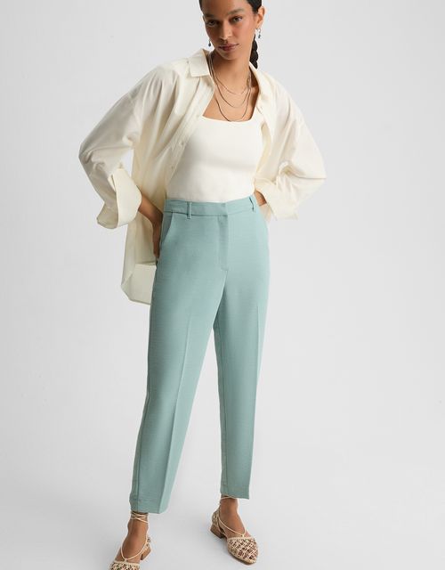 Slim pants with pockets