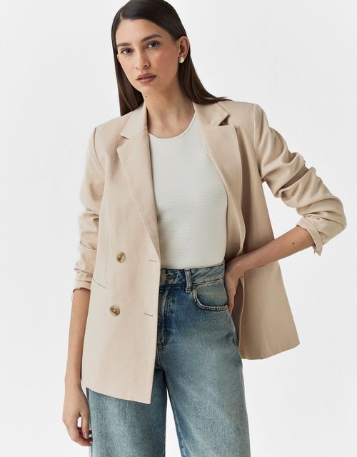 Tailored blazer with buttons